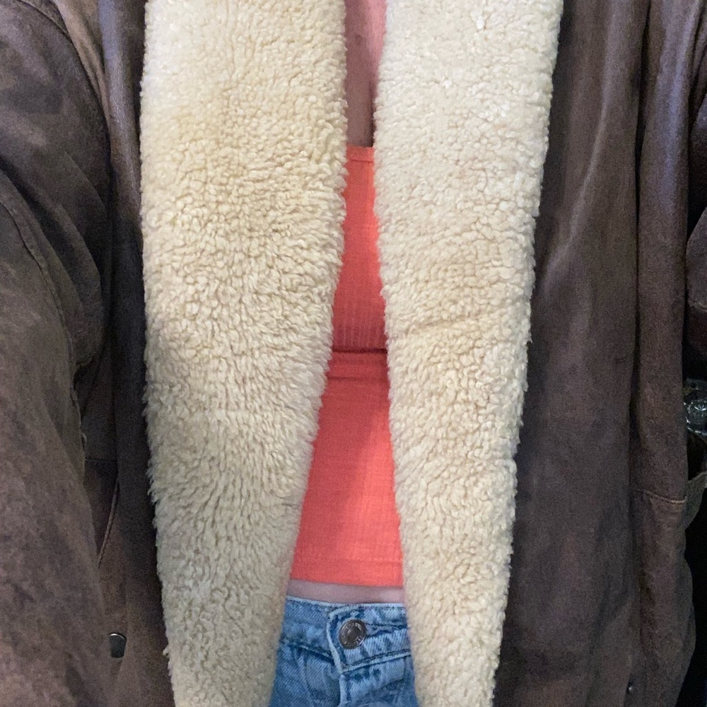 Vintage Brown Leather Jacket with Cream Sherpa Collar - Picture 5 of 6